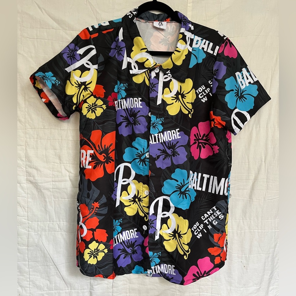 Baltimore Hawaiian button-up shirt, adult medium, Orioles ballpark giveaway